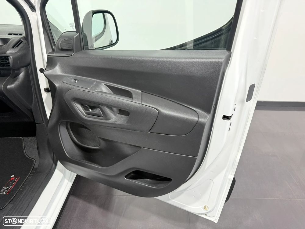 Peugeot PARTNER 1.5 BLUEHDI 75 CV - 3 LUGARES - IVA DEDUTIVEL - 37