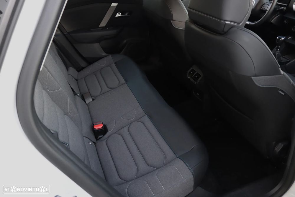 Citroën C4 1.2 PureTech Plus - 52