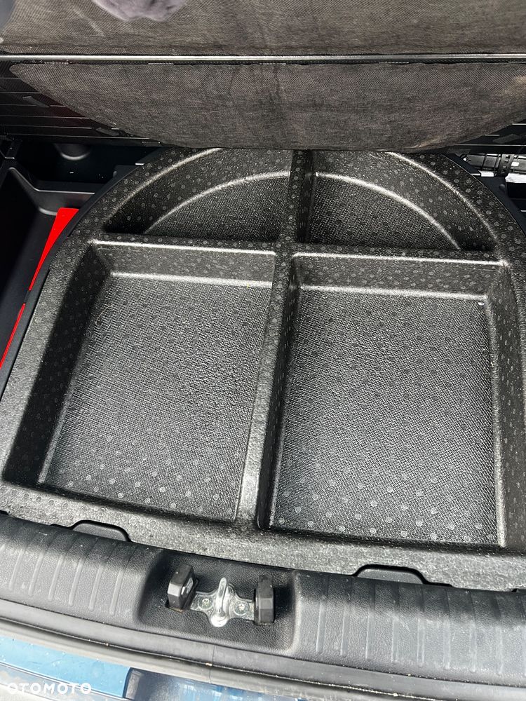 Kia Niro 1.6 GDI Hybrid L - 24