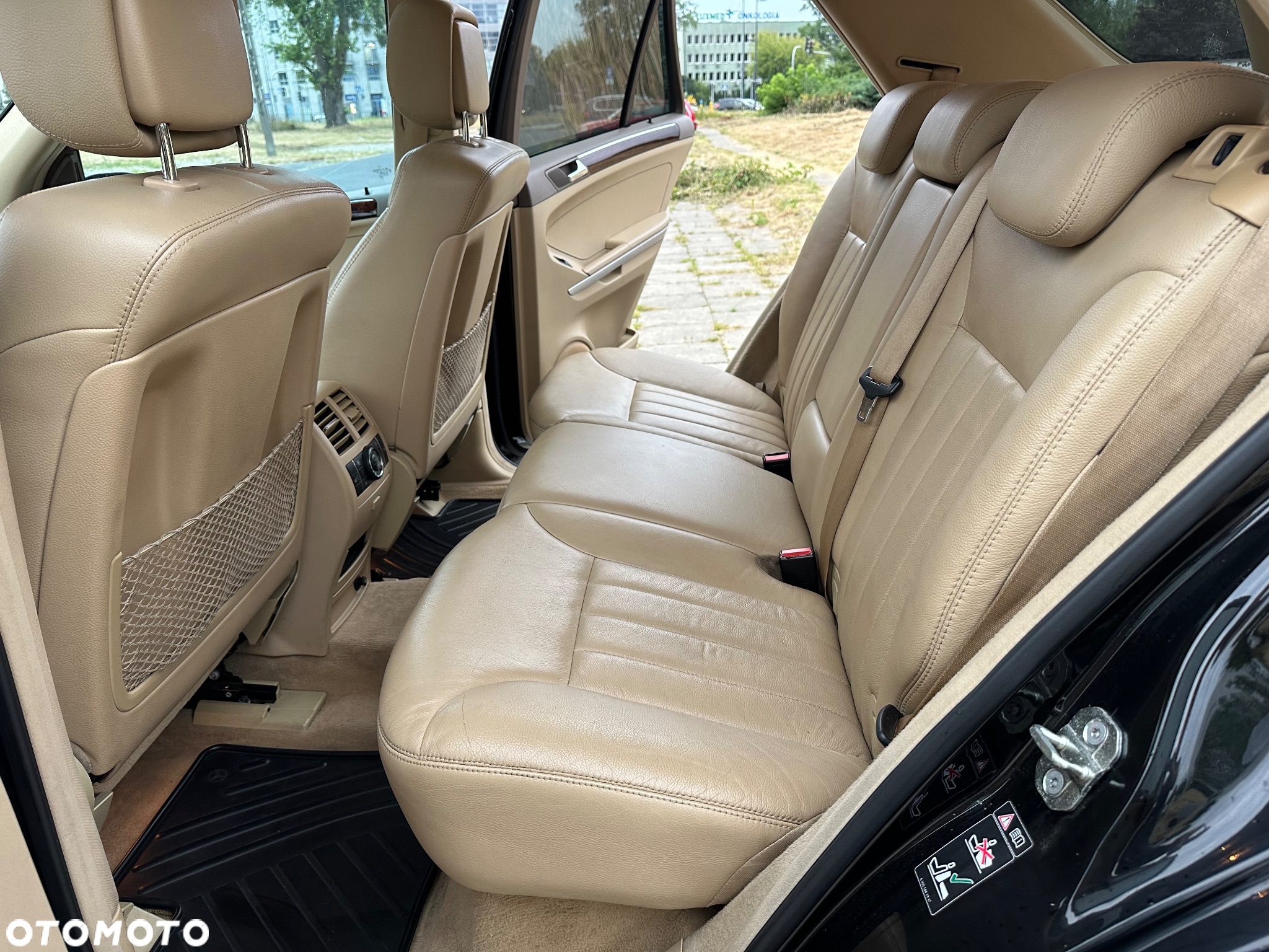 Mercedes-Benz ML - 16