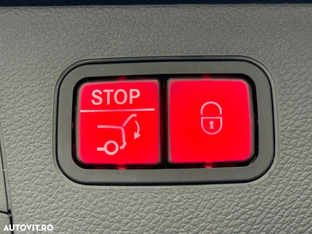 Mercedes-Benz GLC 300 e 4MATIC - 35