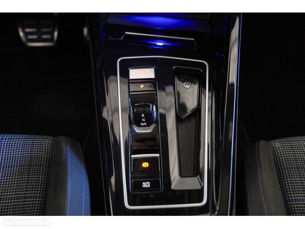 VW Golf 1.5 TSI e-Hybrid GTE DSG - 37