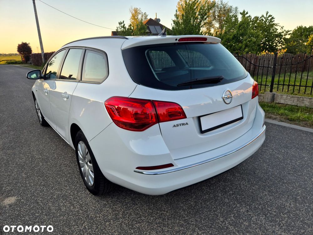 Opel Astra 1.6 Style - 14