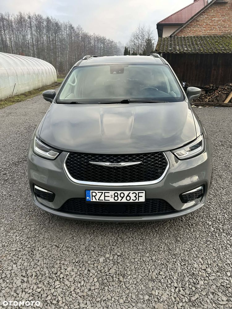 Chrysler Pacifica - 7