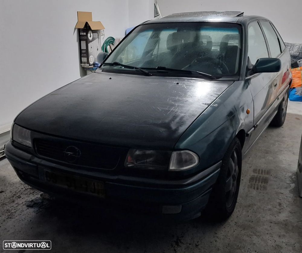 Opel Astra 1.7 TD Sportive - 2