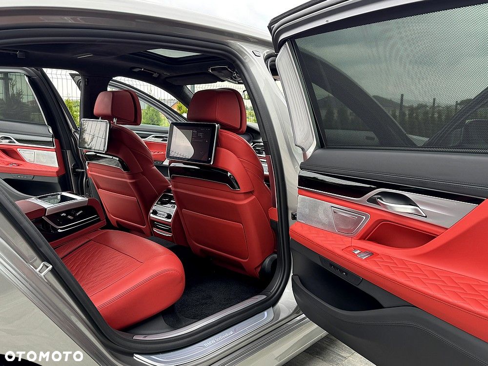 BMW Seria 7 750Ld xDrive sport - 19