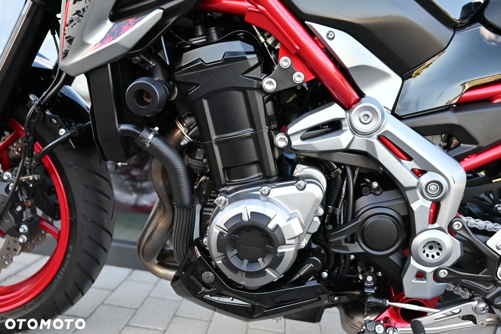 Kawasaki Z 900 - 10