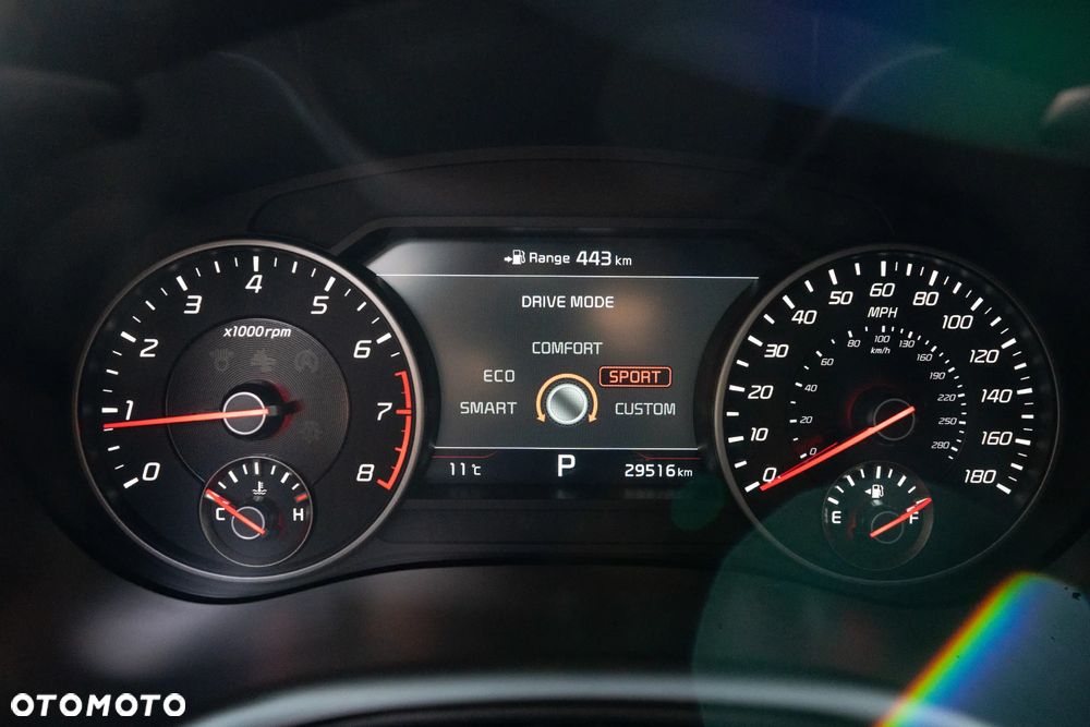 Kia Stinger - 19