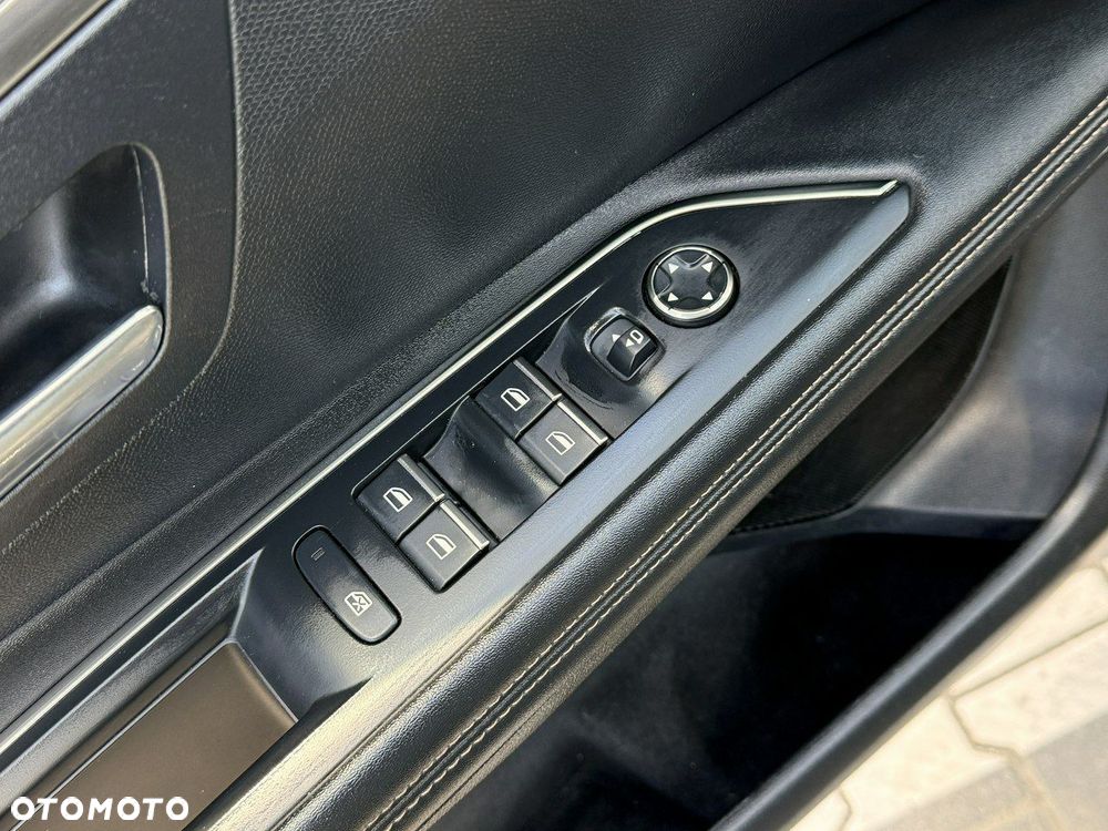 Peugeot 3008 1.5 BlueHDi GT Pack S&S EAT8 - 12