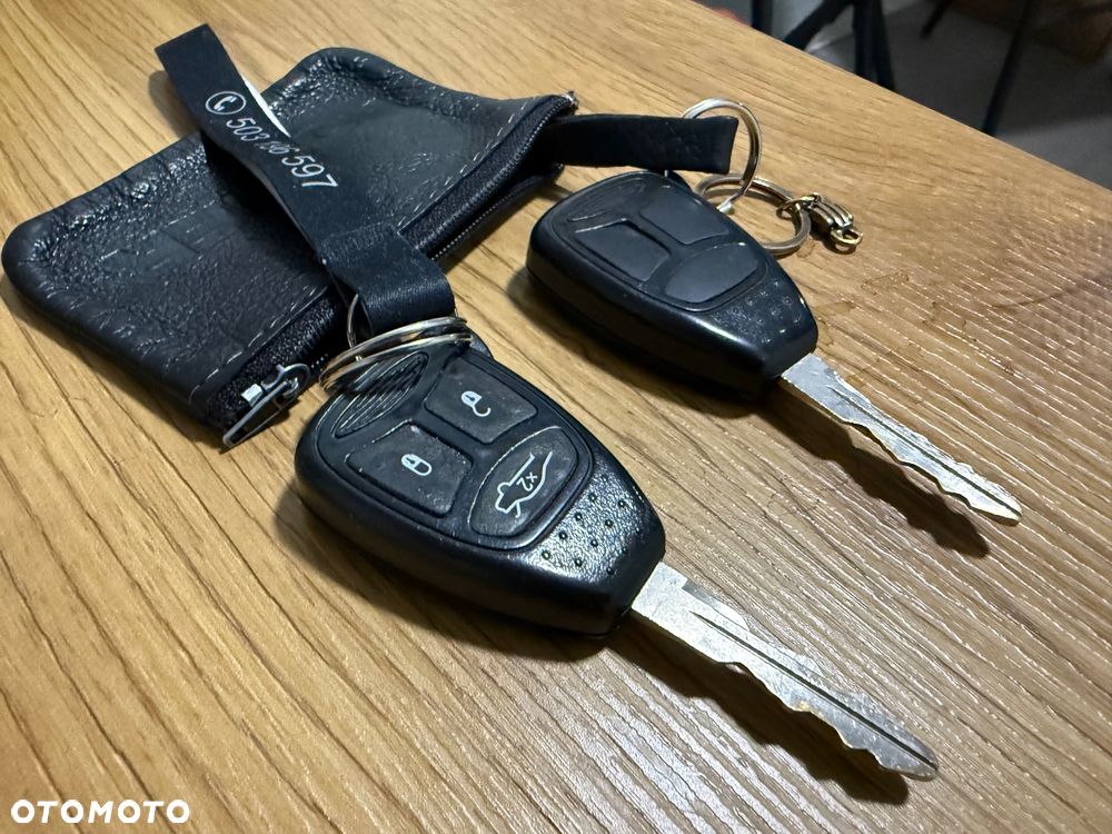 Chrysler 300C 3.0 V6 CRD - 23