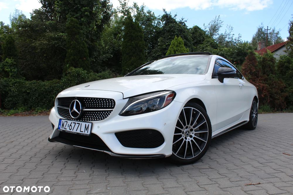 Mercedes-Benz Klasa C 300 7G-TRONIC AMG Line