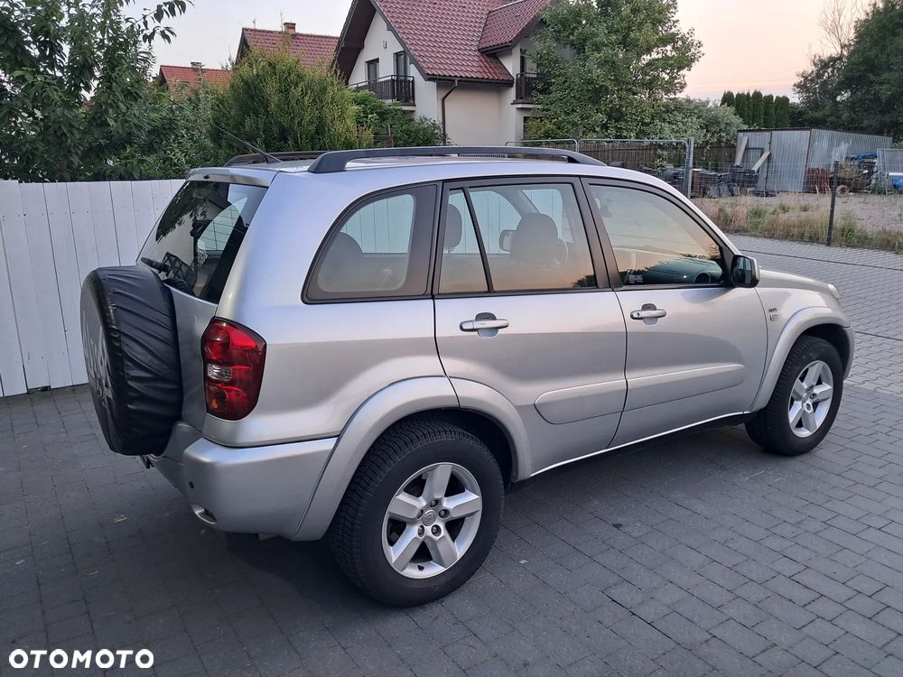 Toyota RAV4 2.0 VVT-i 4x4 - 7