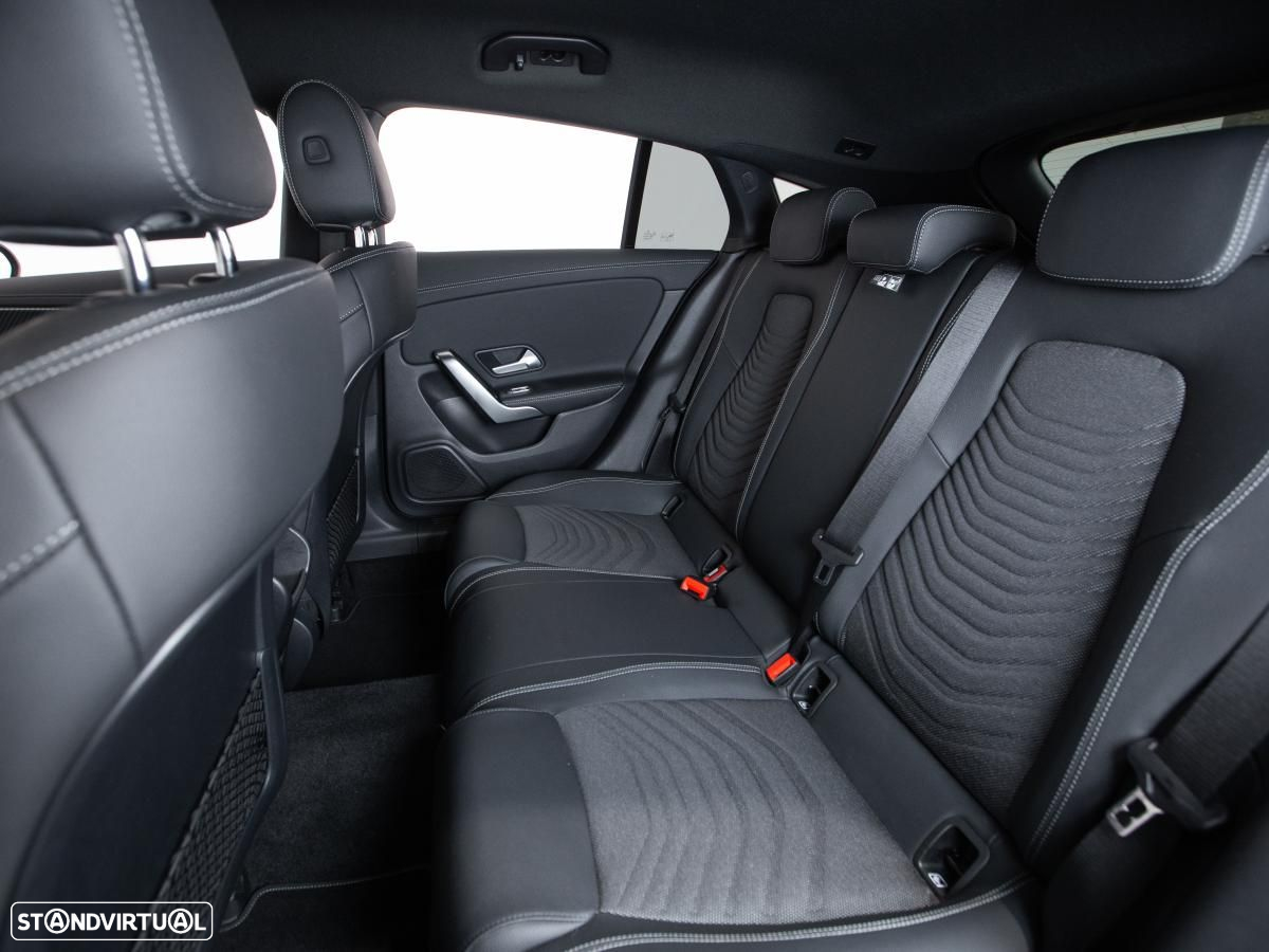 Mercedes-Benz CLA 180 Shooting Brake 7G-DCT - 10