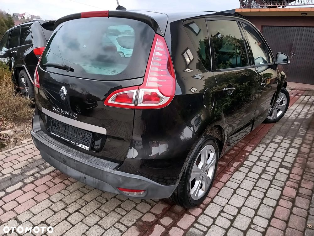 Renault Scenic 1.6 16V 110 Dynamique - 8