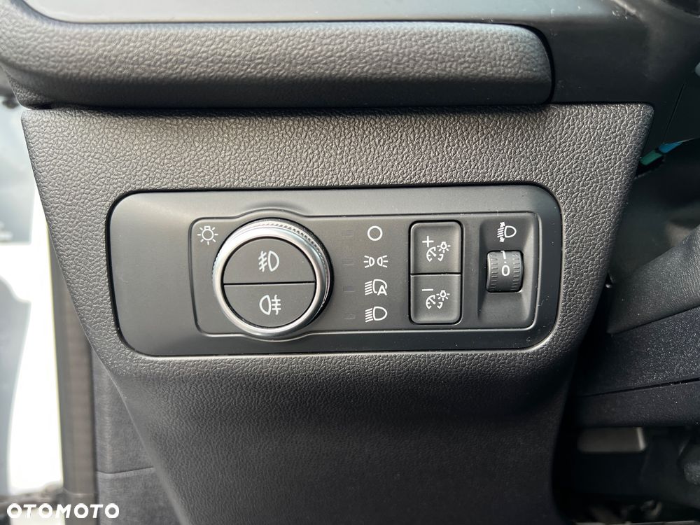 Ford Kuga 2.5 Duratec FHEV ST-LINE X - 30