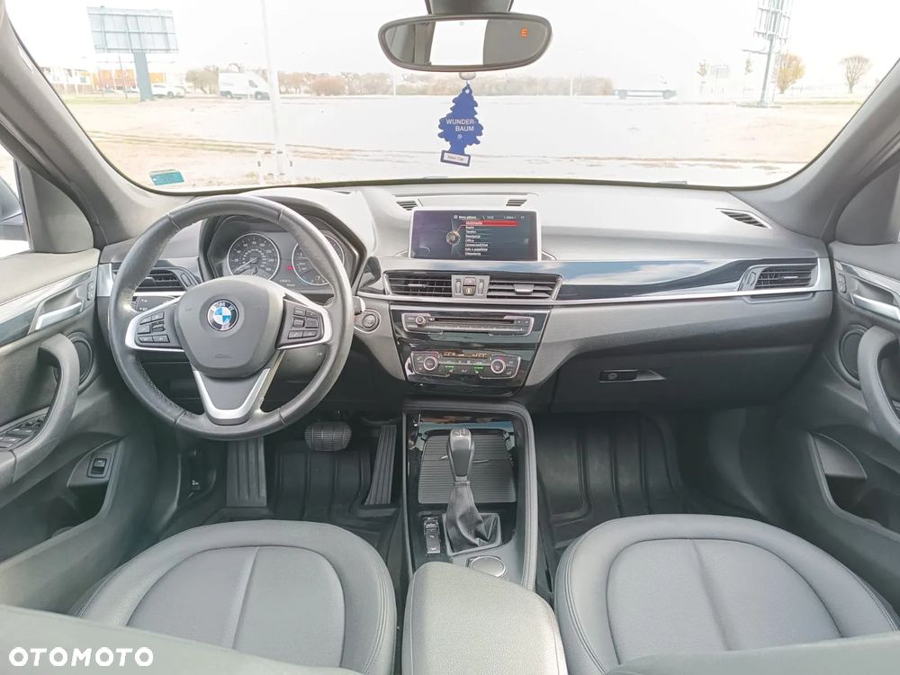 BMW X1 xDrive25i xLine - 5
