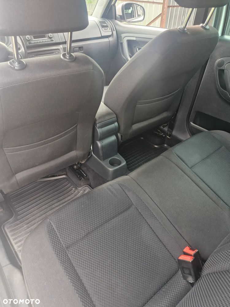 Skoda Fabia - 4
