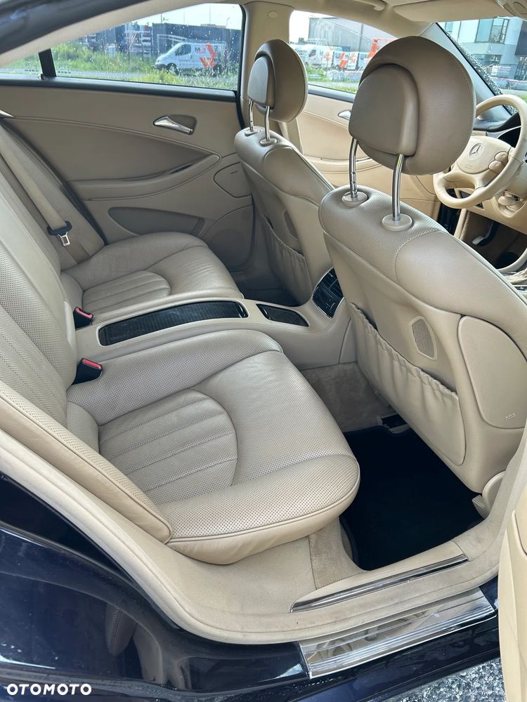 Mercedes-Benz CLS - 9