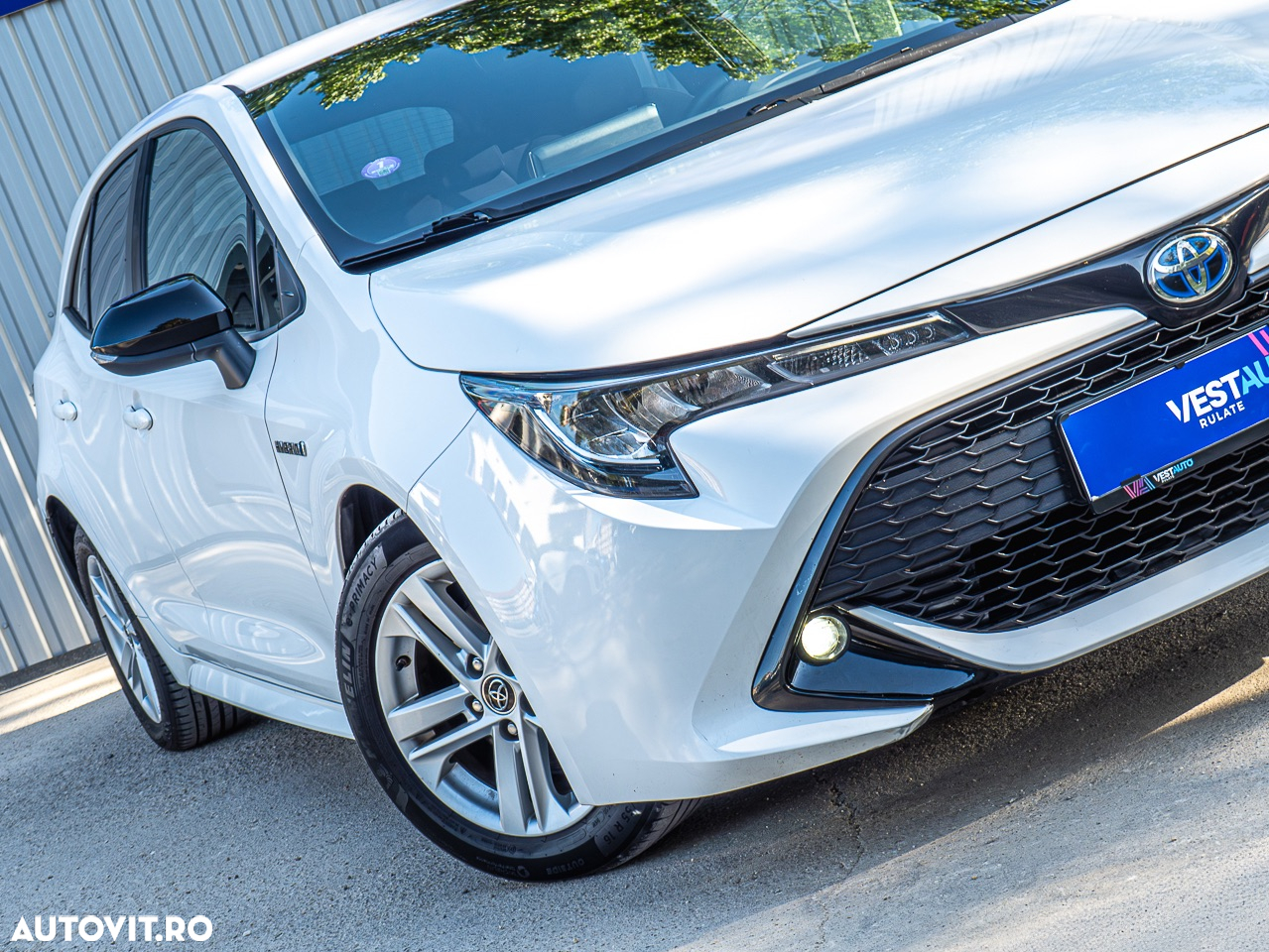 Toyota Corolla 1.8 HSD Business - 12