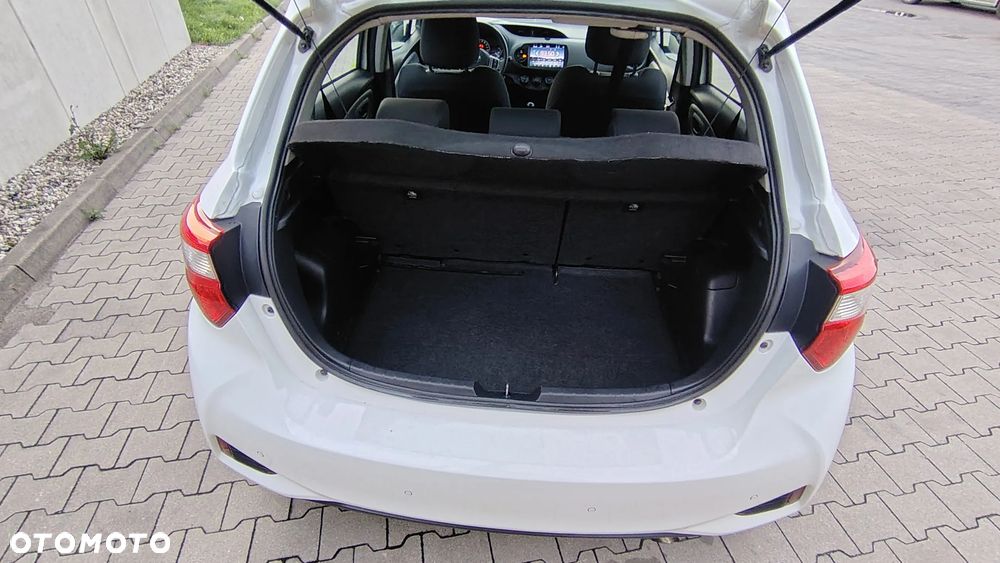 Toyota Yaris - 17
