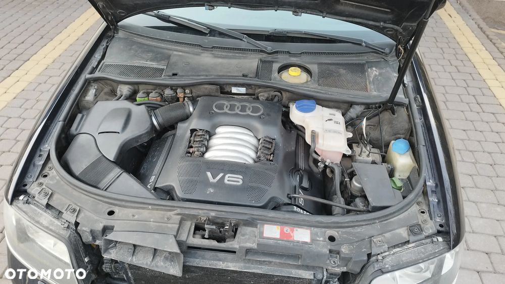 Audi A6 Avant 2.4 - 4