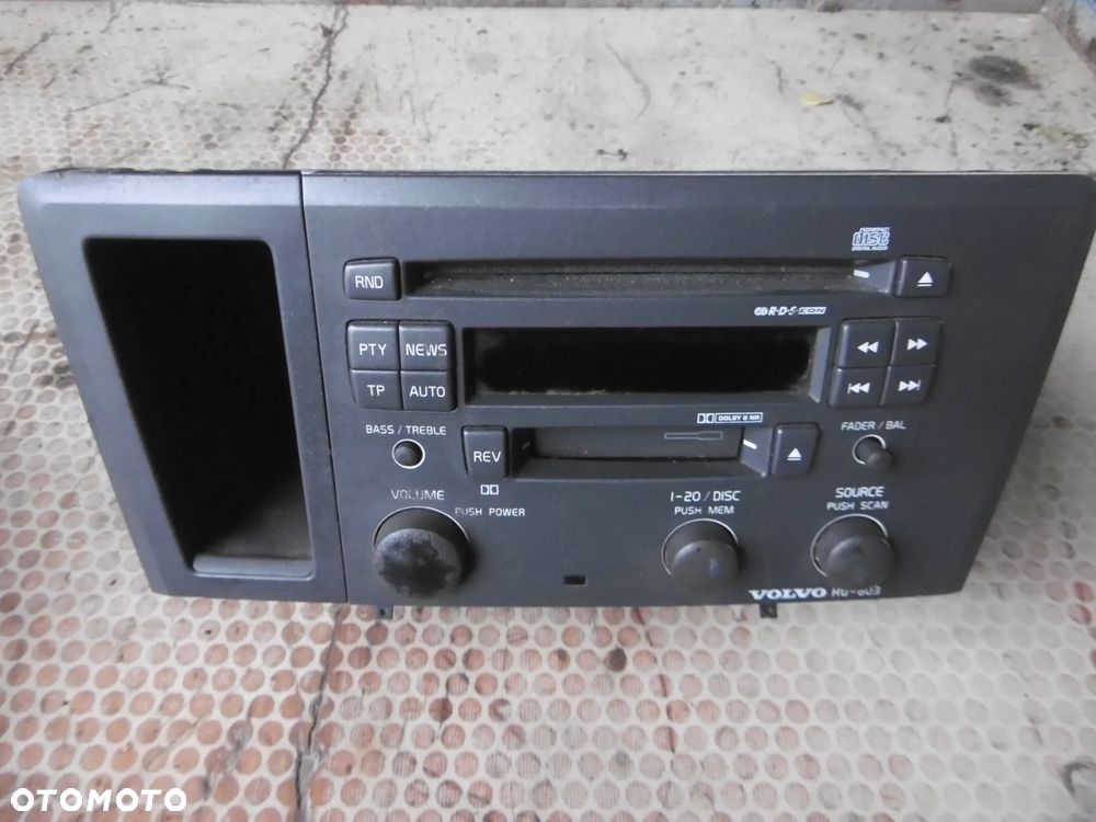 RADIO VOLVO V70 2.4TD D5 - 1