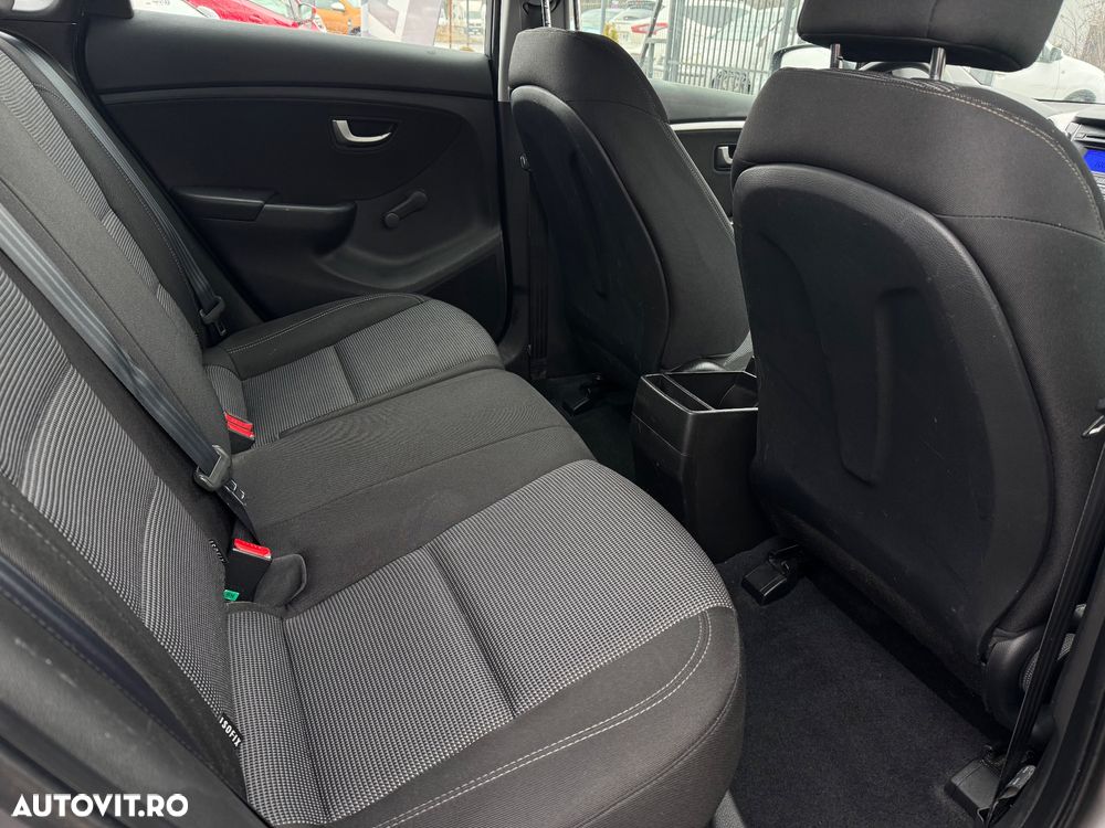 Hyundai i30 1.4 MPi Classic - 12