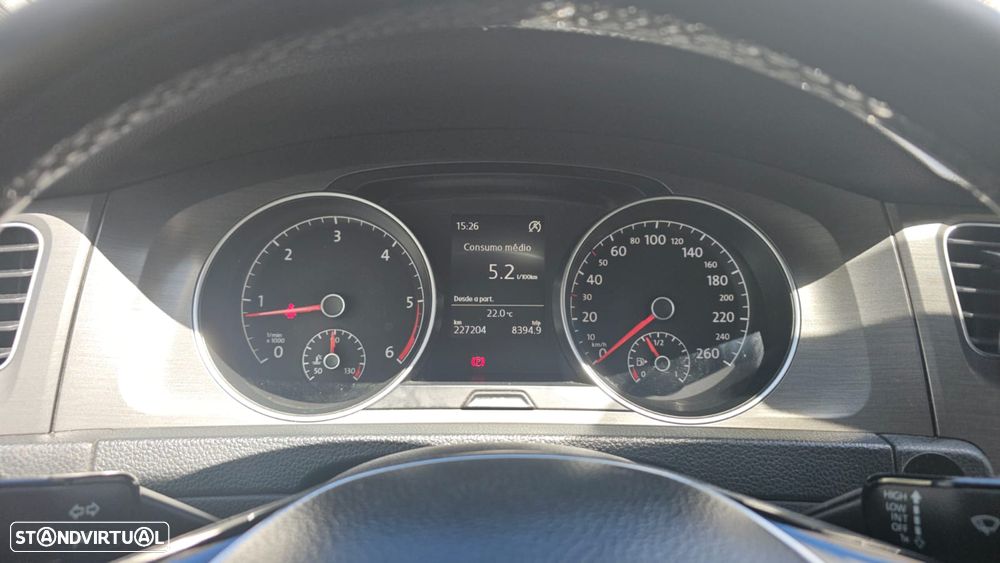 VW Golf 1.6 TDi Trendline BlueMotion - 5