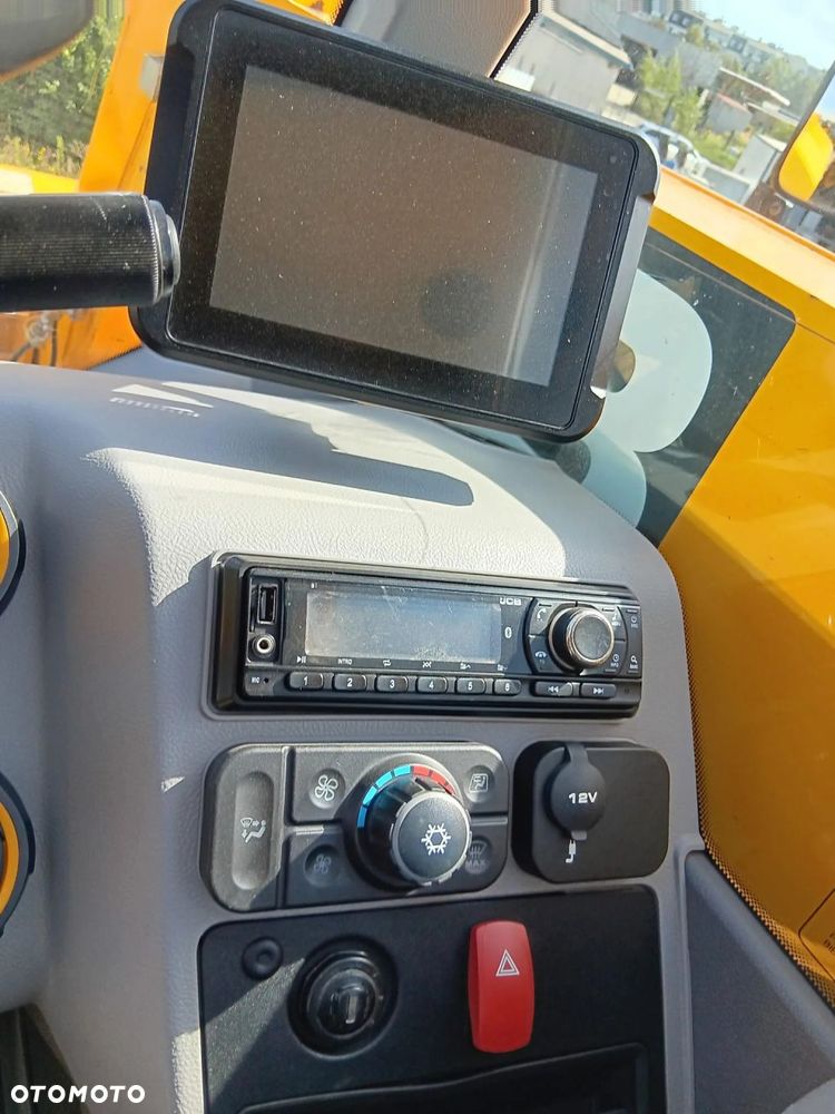 JCB 542-70 Agri - 17