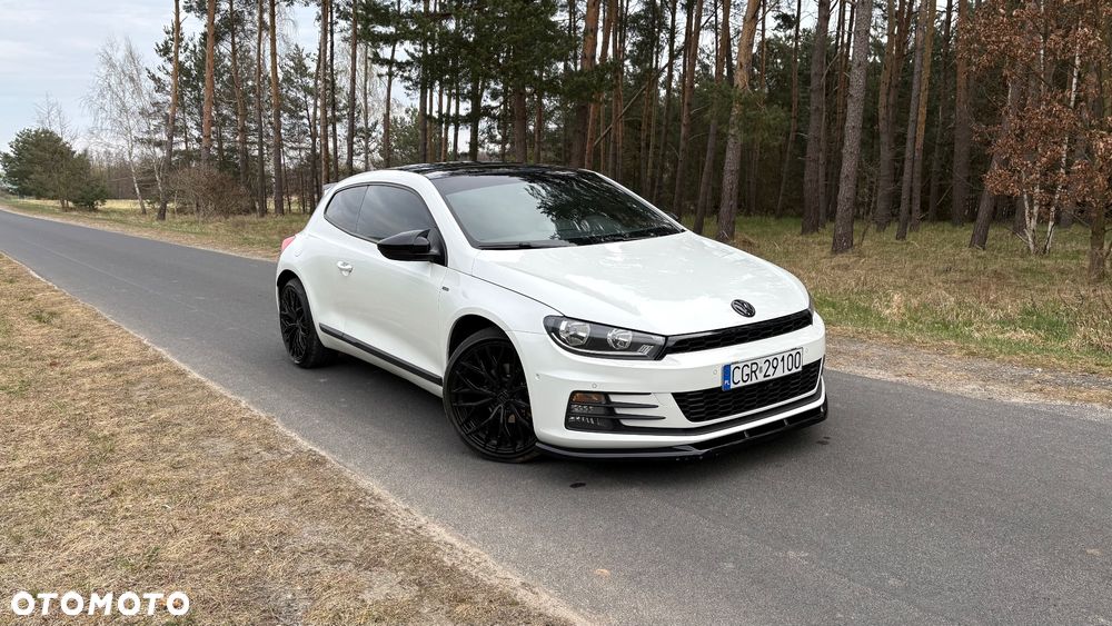 Volkswagen Scirocco 2.0 TDI Blue Motion Technologie Club - 6