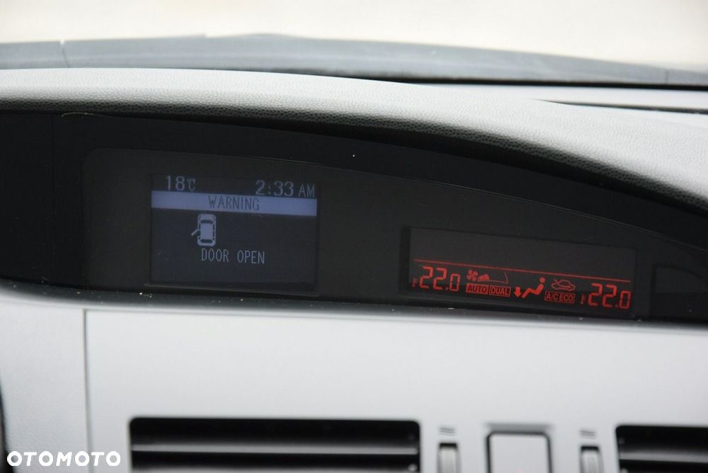 Mazda 3 1.6 Active + - 25