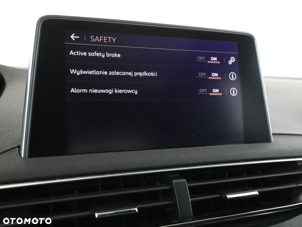 Peugeot 3008 PureTech 180 Stop & Start GPF EAT8 Allure - 26