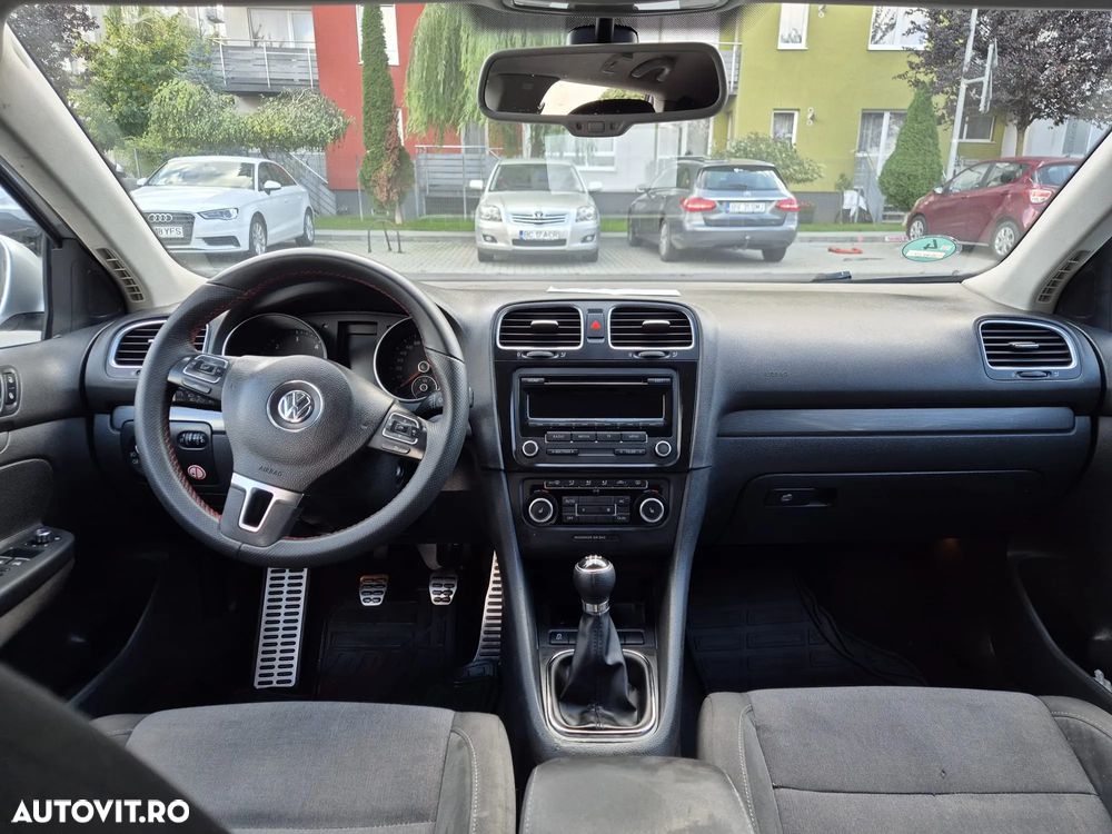 Volkswagen Golf 1.6 TDI DPF Style - 37