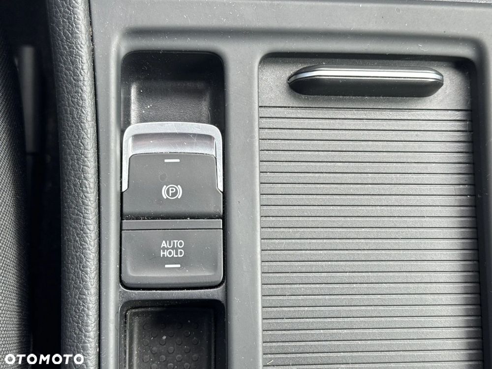 Volkswagen Golf 1.5 TSI BMT Comfortline DSG - 24