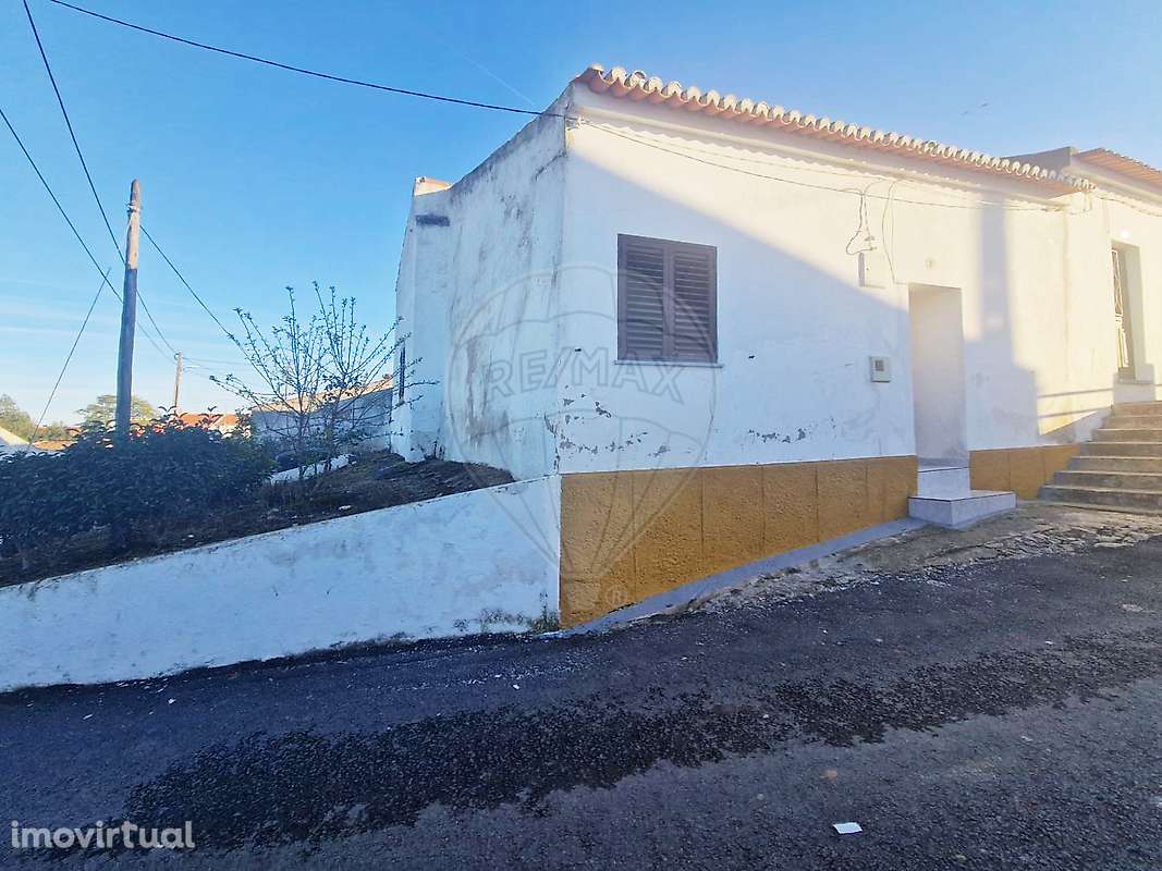 Moradia T2 para venda - Grande imagem: 2/25