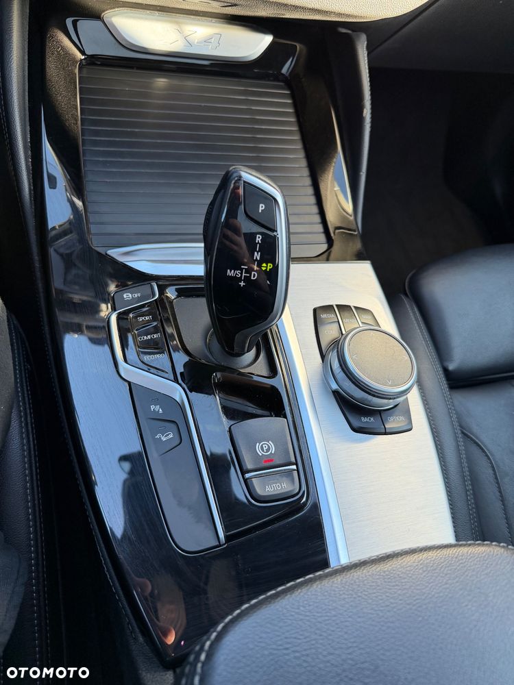 BMW X4 - 27