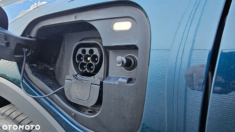 Volkswagen Tiguan - 16