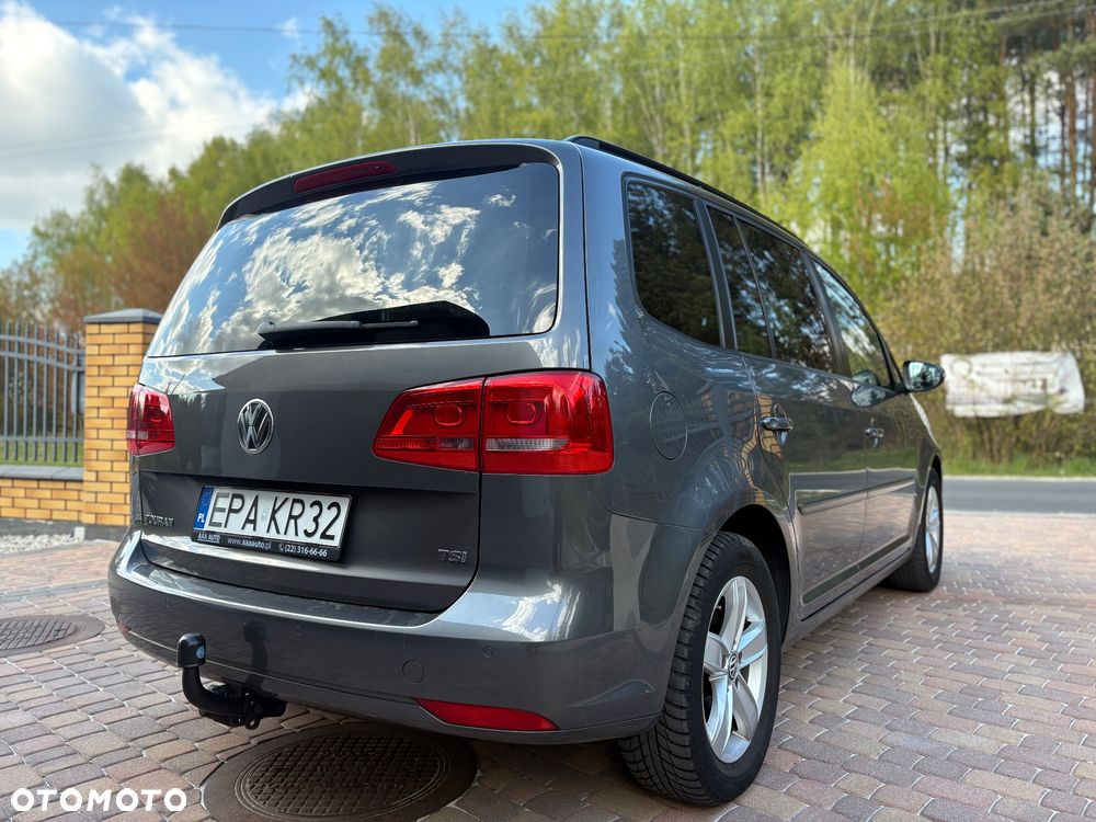 Volkswagen Touran - 16