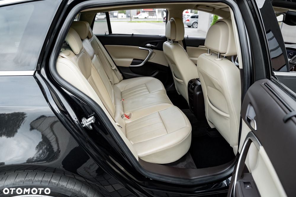 Opel Insignia 2.8 Turbo 4x4 Sport - 25