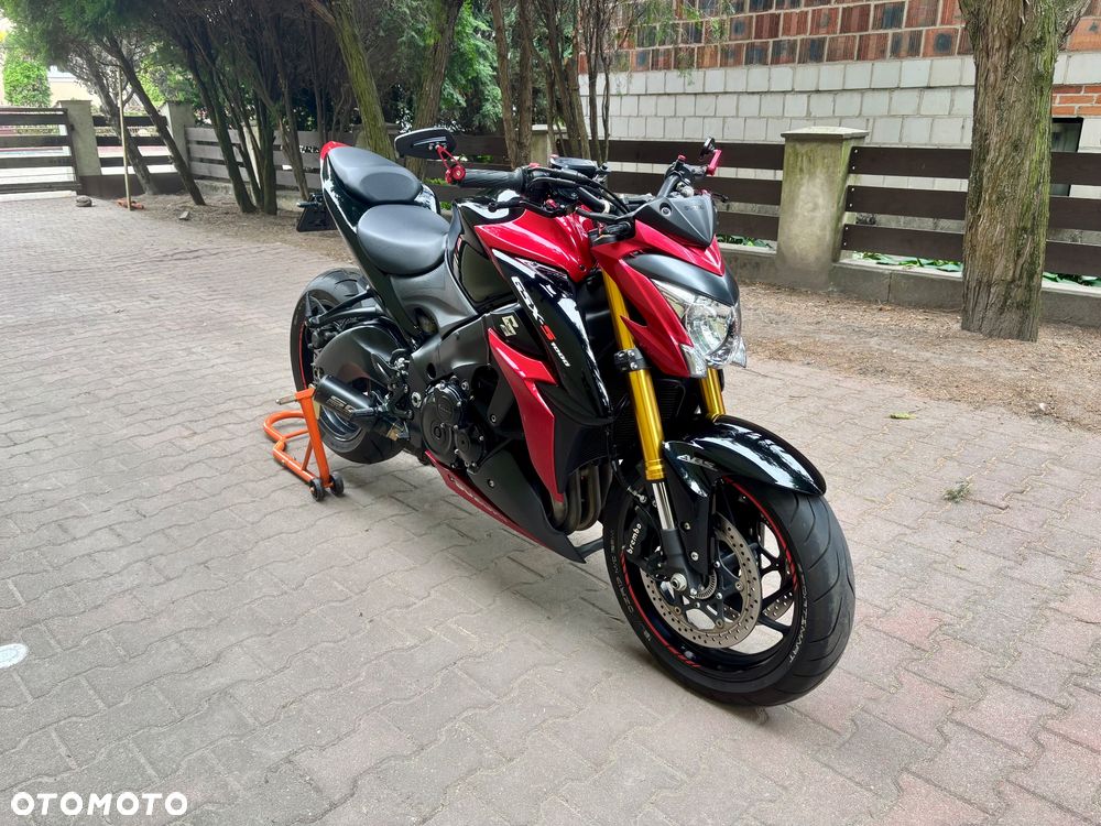 Suzuki GSX 1000 - 8