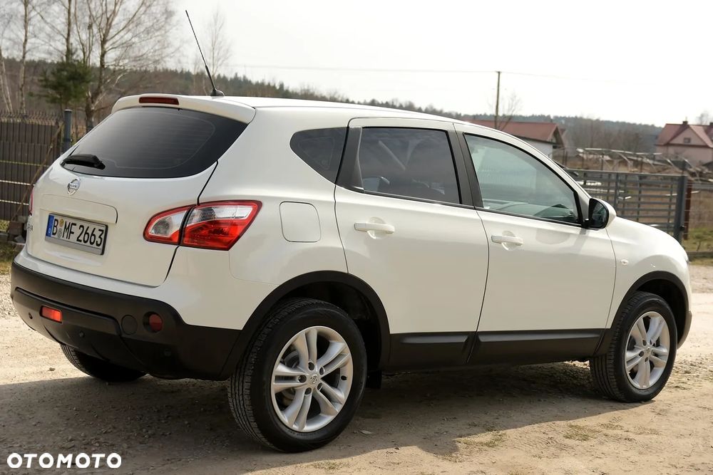Nissan Qashqai 1.6 visia Start/Stop - 9