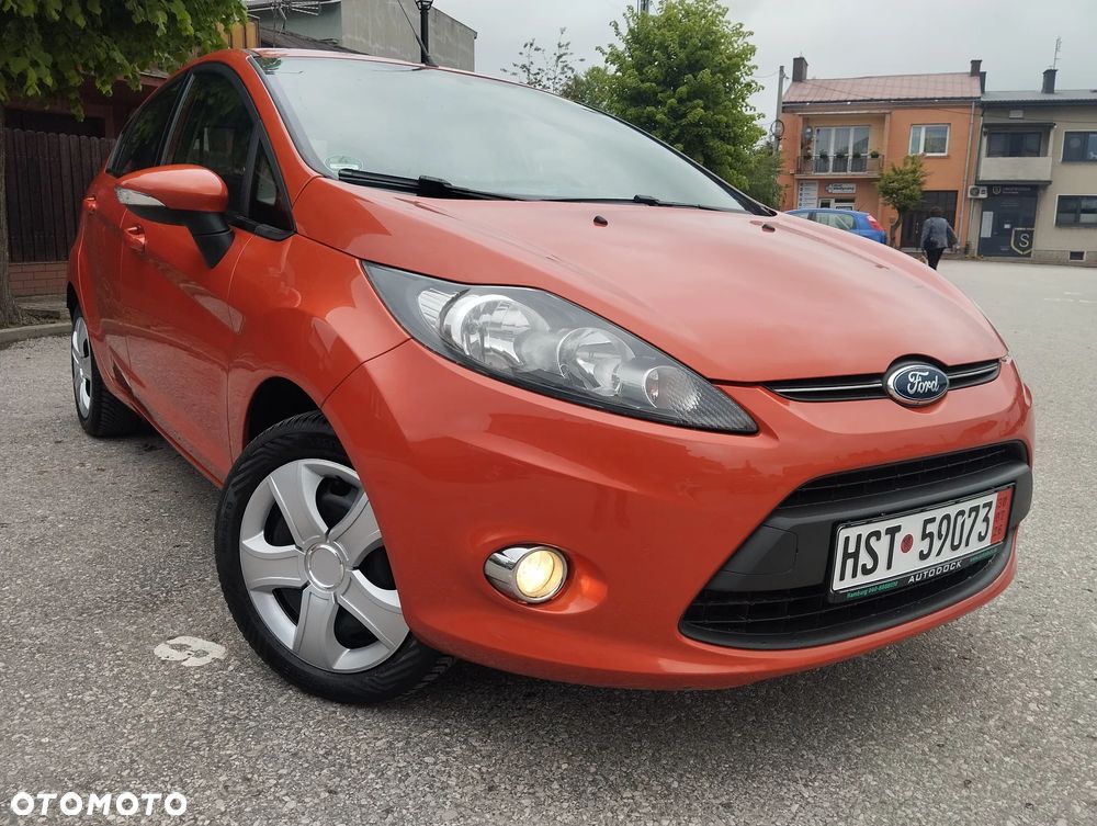 Ford Fiesta 1.25 SYNC Edition - 1