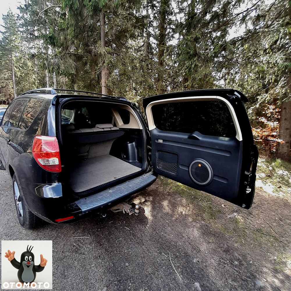 Toyota RAV4 - 6