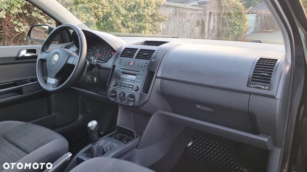 Volkswagen Polo 1.4 Tour - 11