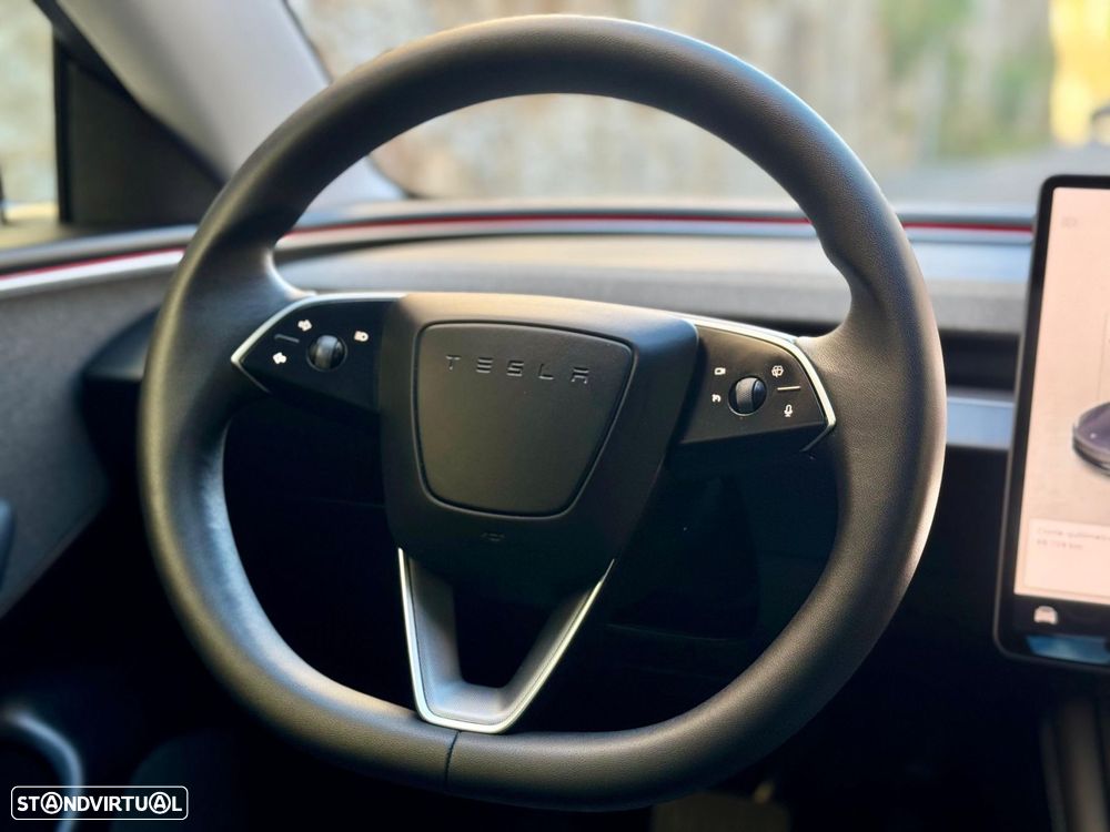 Tesla Model 3 Tração Traseira Premium - 32