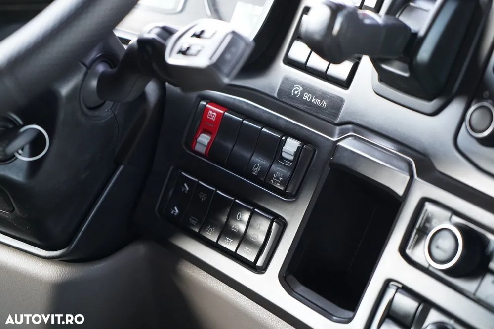 Scania P 450 / RETARDER / SISTEM HIDRAULIC / CABINĂ JOSĂ - 36