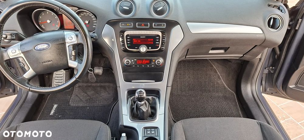 Ford Mondeo 1.6 Eco Boost Trend - 23