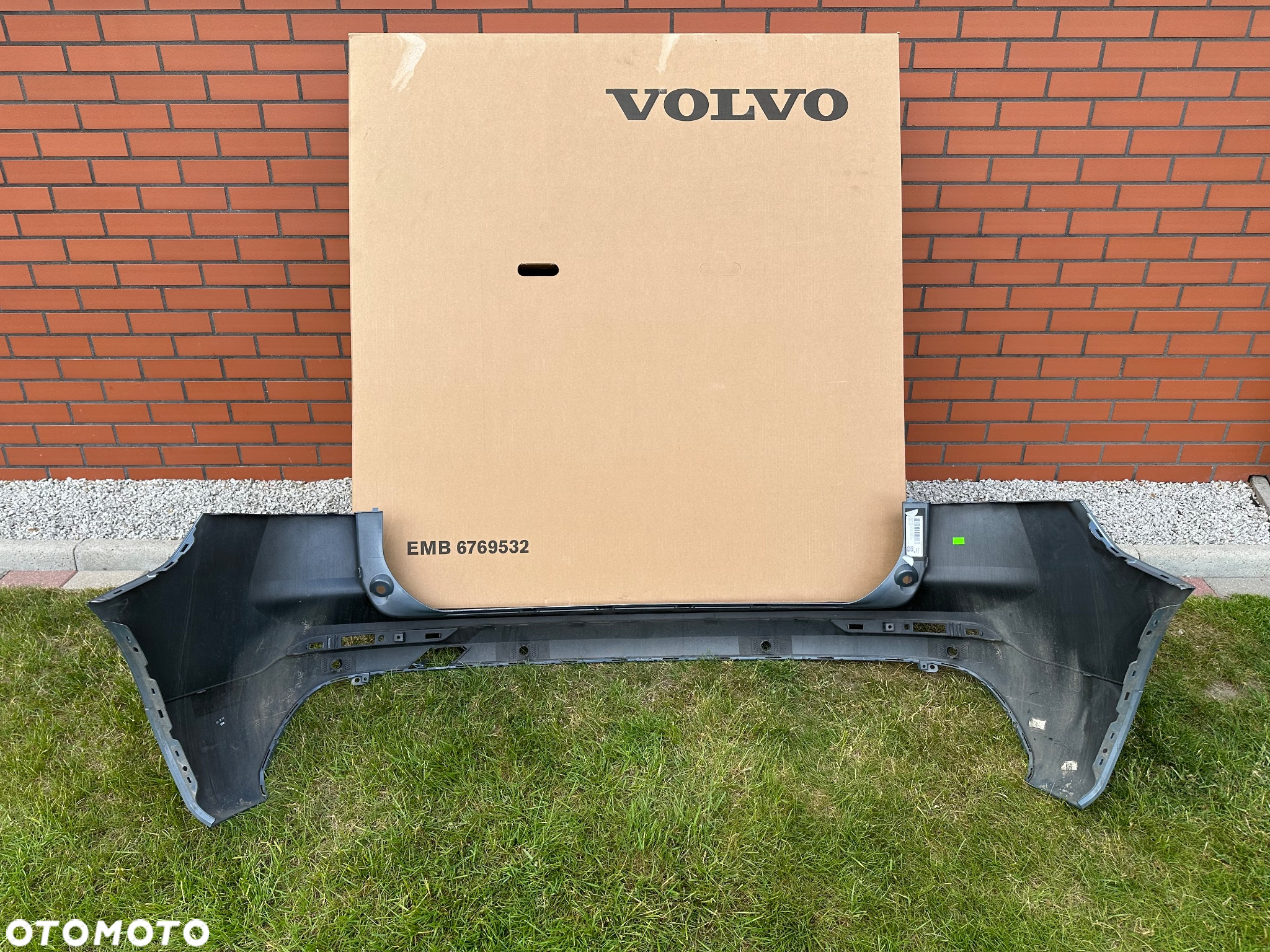 Zderzak tylny i przedni Volvo XC60 2023 – Thunder Grey - 3