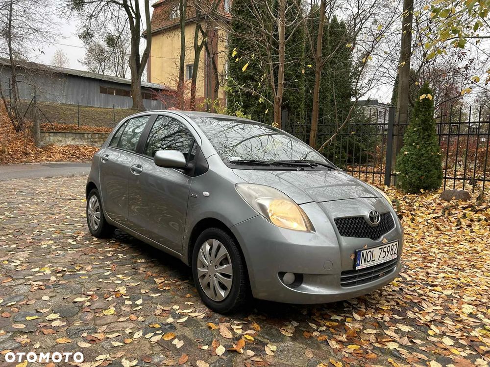 Toyota Yaris 1.4 D-4D Sol MM - 4