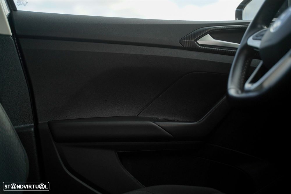 VW T-Cross 1.0 TSI BlackStyle - 32